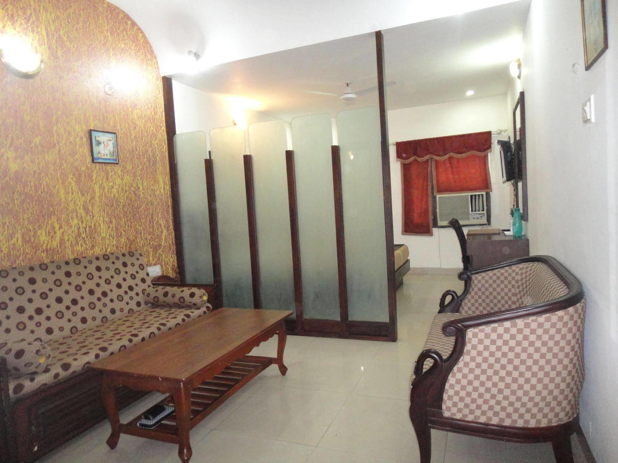 Hotel Orbit 34 Chandīgarh Esterno foto